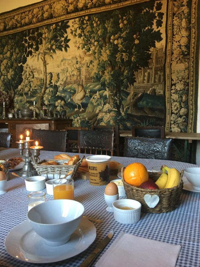 Chateau de Bourgon Montourtier Extérieur photo