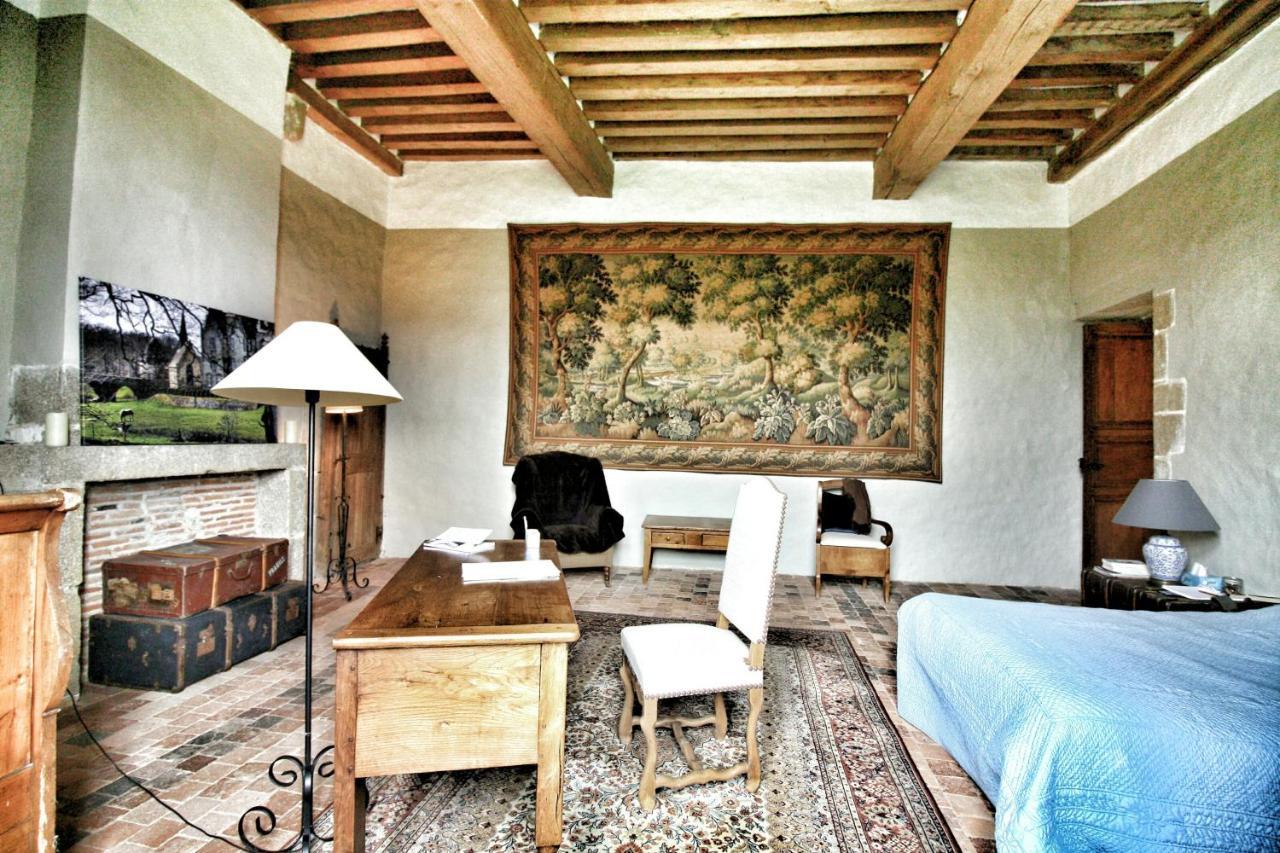 Chateau de Bourgon Montourtier Extérieur photo