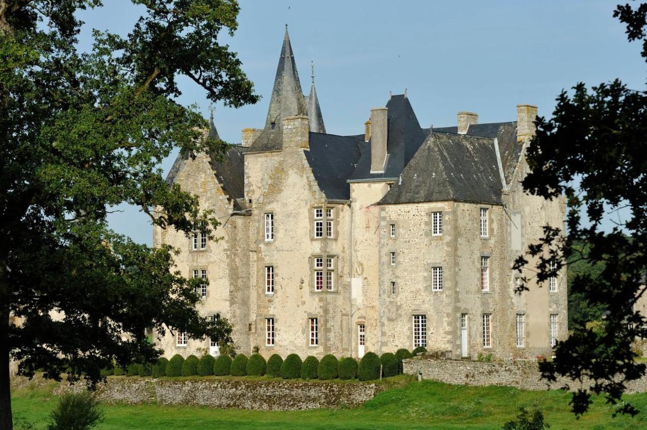 Chateau de Bourgon Montourtier Extérieur photo
